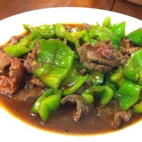 Ternera con pimiento verdes